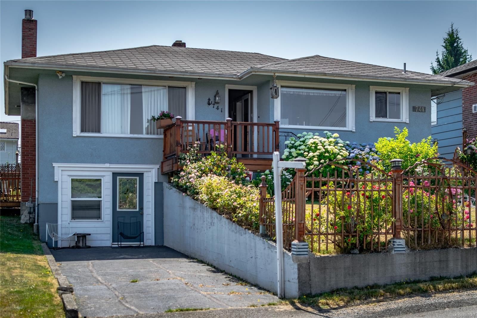 New property listed in Na Brechin Hill, Nanaimo